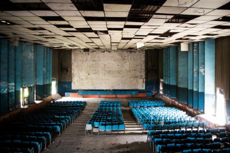 Abidjan comptait 23 cinémas : aujourd’hui, où sont passées nos salles obscures ?